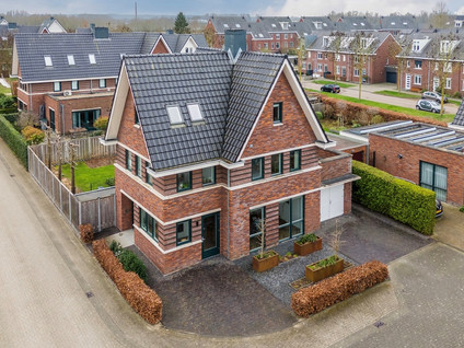 Dwarsdijk 12