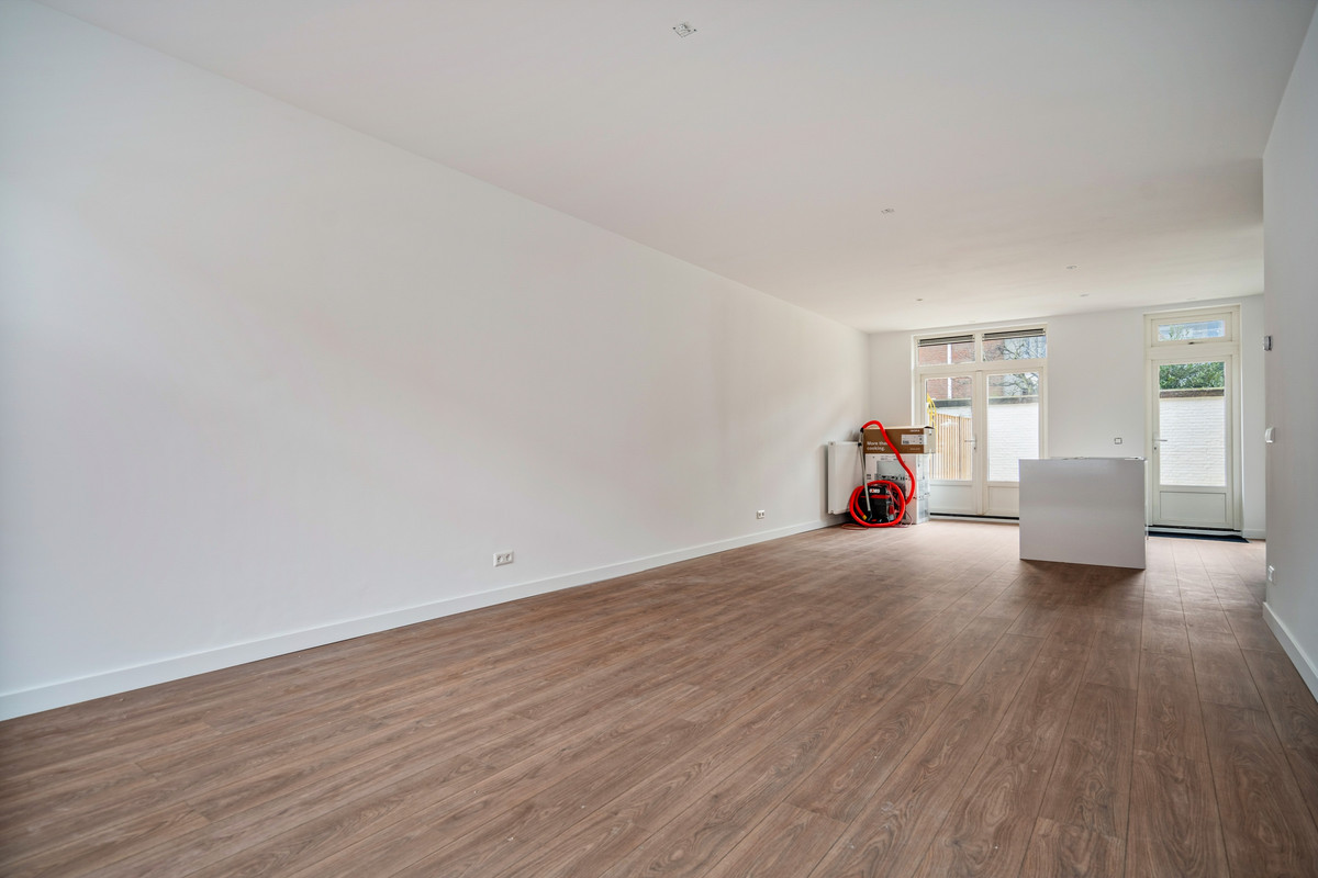 Appartement te koop: Marktweg 52, 'S-Gravenhage