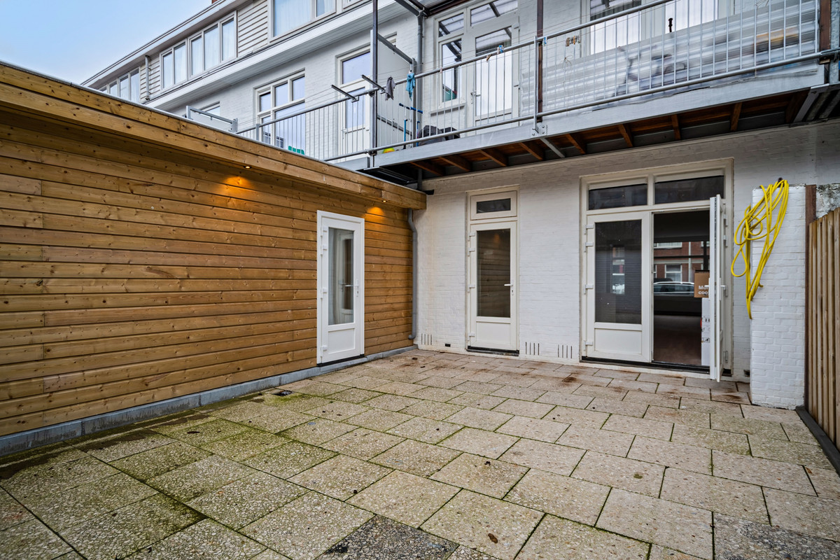 Appartement te koop: Marktweg 52, 'S-Gravenhage