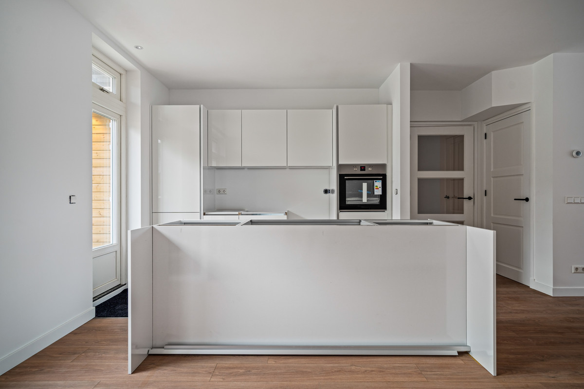 Appartement te koop: Marktweg 52, 'S-Gravenhage