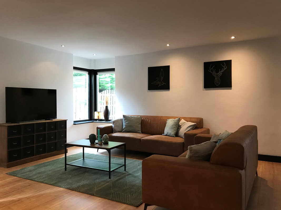 Hoekwoning te huur: Van Den Berghlaan 607, Hoofddorp