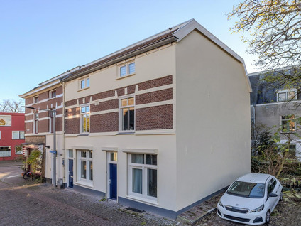 Oost-Peterstraat 7