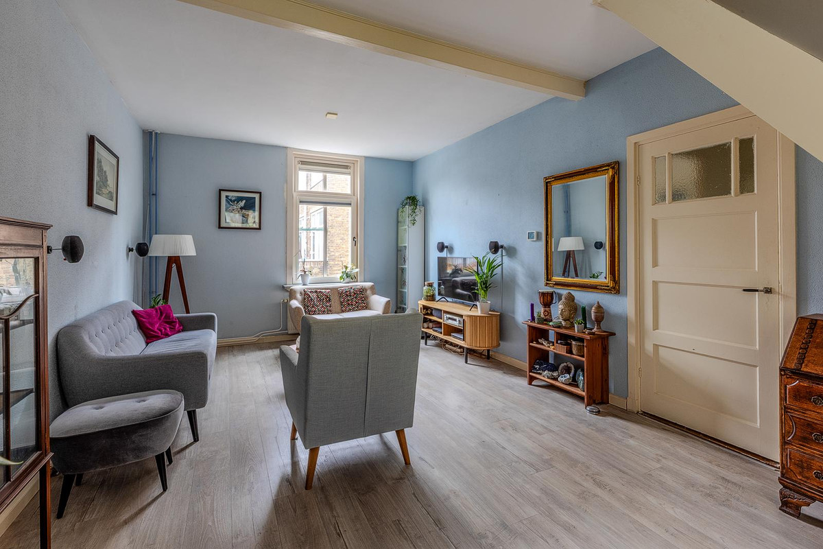 Tussenwoning te koop: Oost-Peterstraat 7, Arnhem