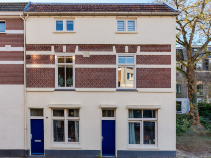 Oost-Peterstraat 7