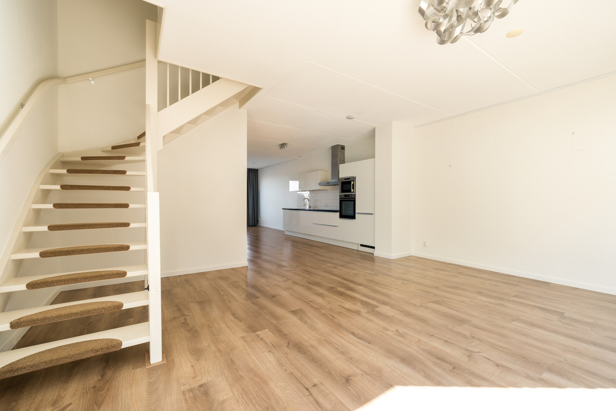 Tussenwoning te huur: Kea Boumanstraat 96, Amsterdam