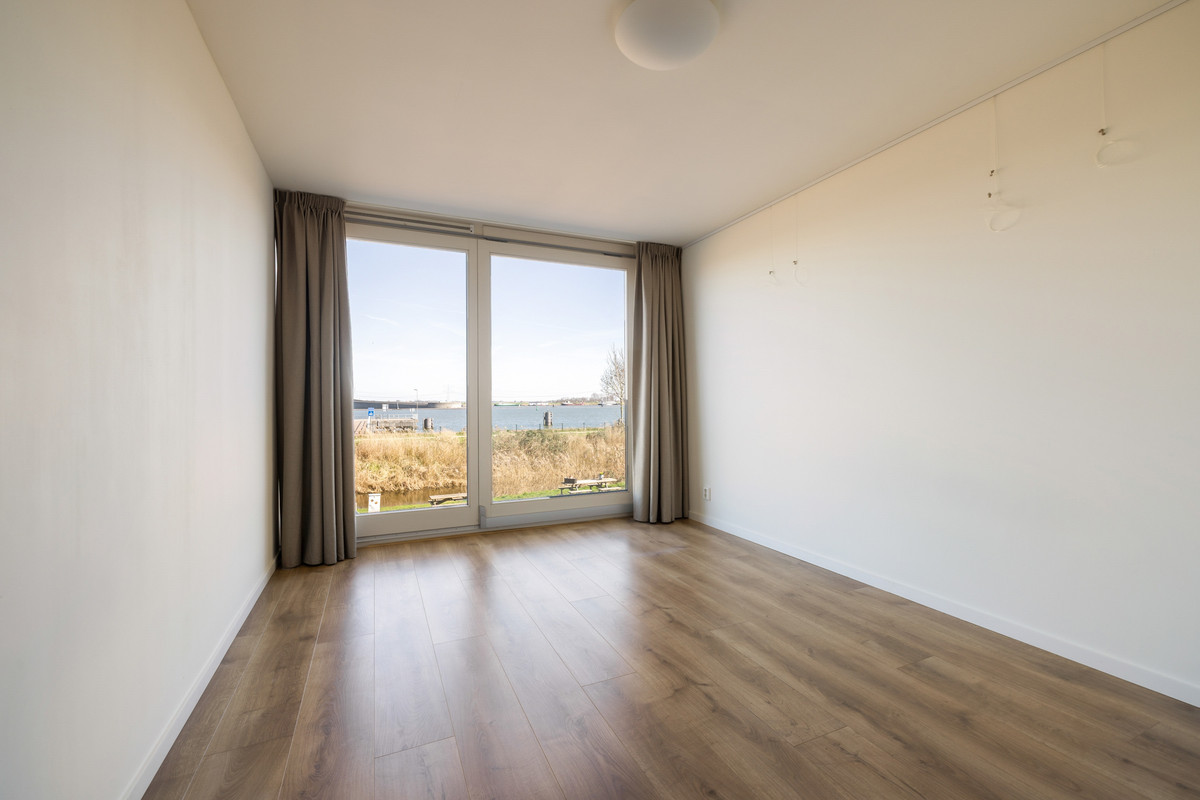 Tussenwoning te huur: Kea Boumanstraat 96, Amsterdam