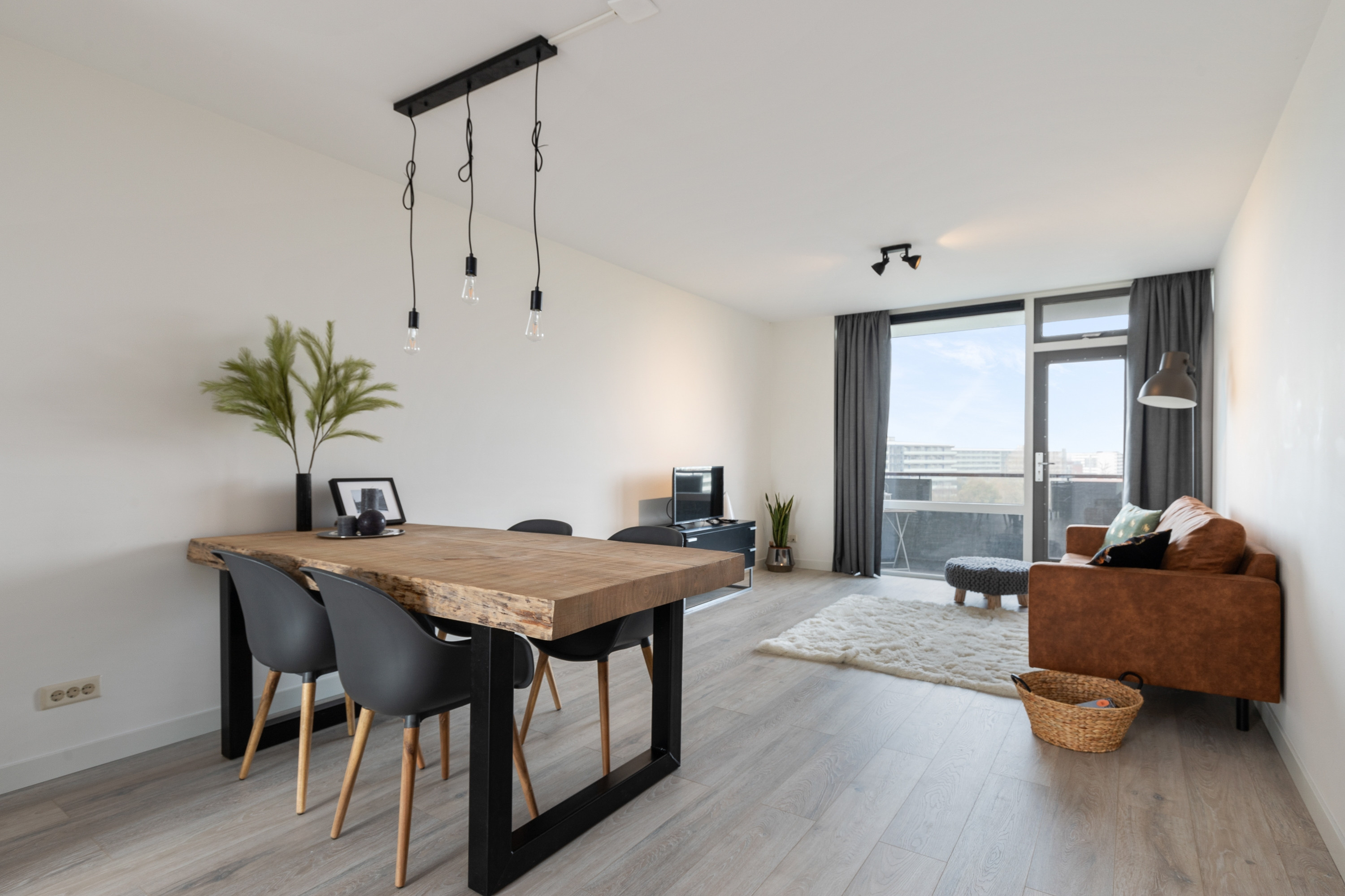 Galerijflat aan Kleiburg 906, 1104EA Amsterdam