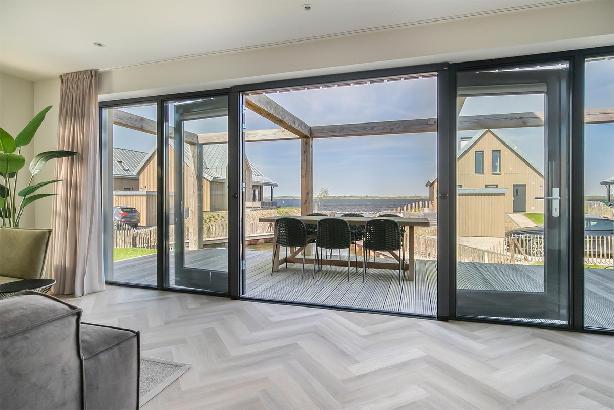 Vrijstaande woning te koop: Oesterdam 327, Tholen