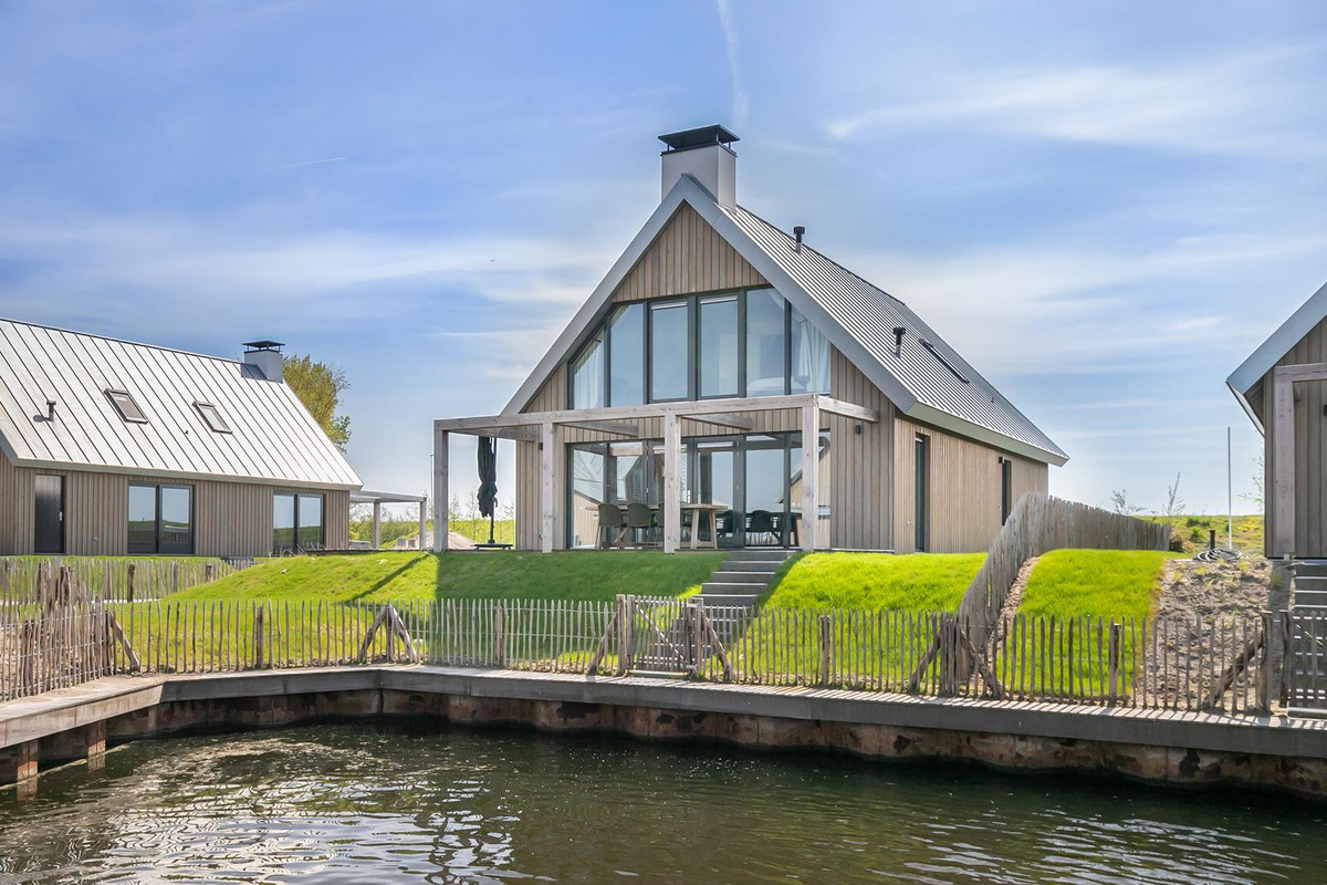 Vrijstaande woning te koop: Oesterdam 327, Tholen