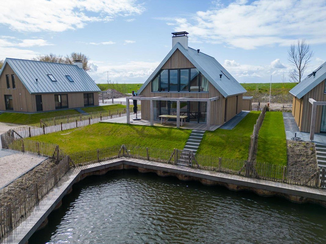 Vrijstaande woning te koop: Oesterdam 327, Tholen