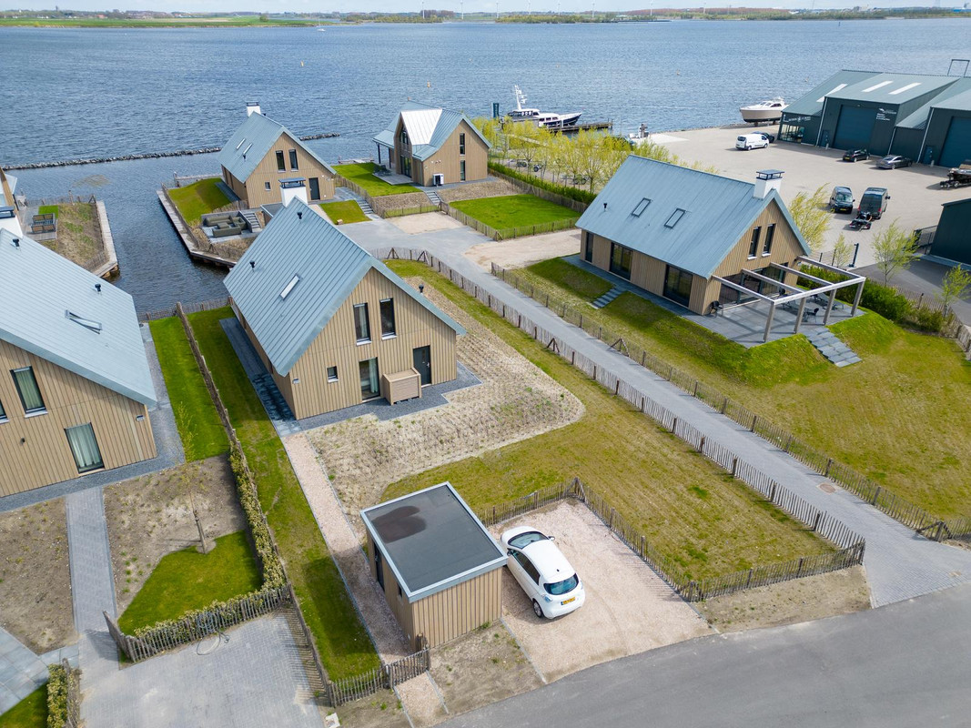 Vrijstaande woning te koop: Oesterdam 327, Tholen