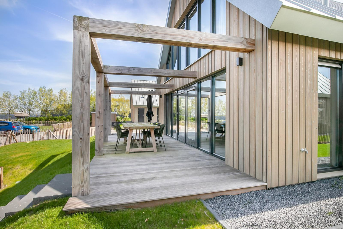 Vrijstaande woning te koop: Oesterdam 327, Tholen