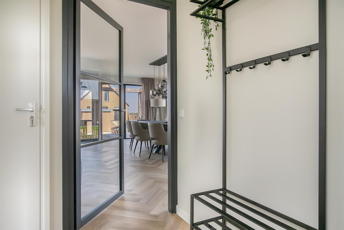 Vrijstaande woning te koop: Oesterdam 327, Tholen