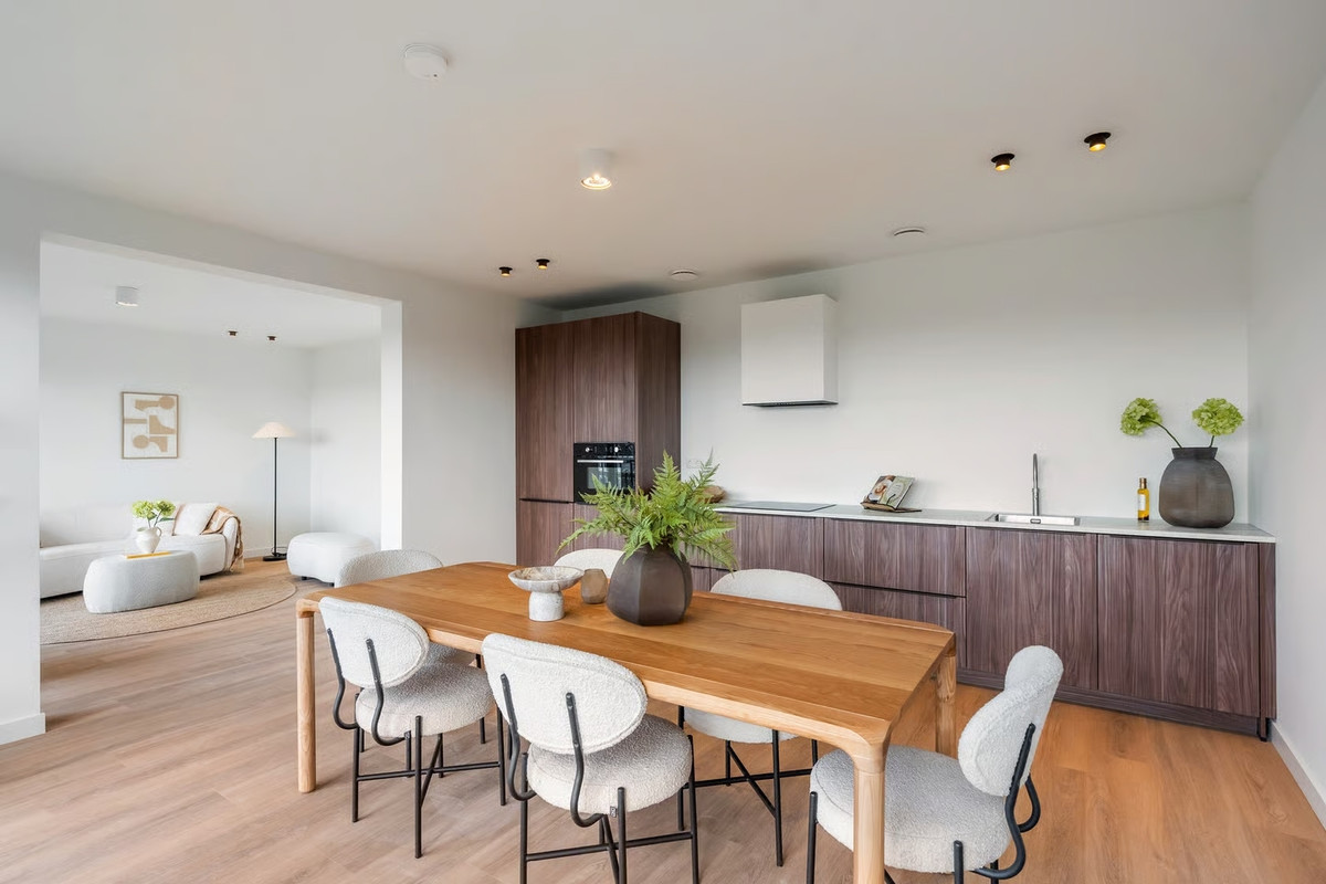 Appartement te huur: 's-Gravendijkwal 122H, Rotterdam