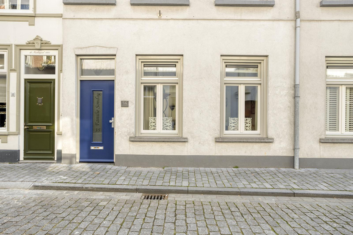 Tussenwoning te koop: Hoogstraat 35, Bergen Op Zoom