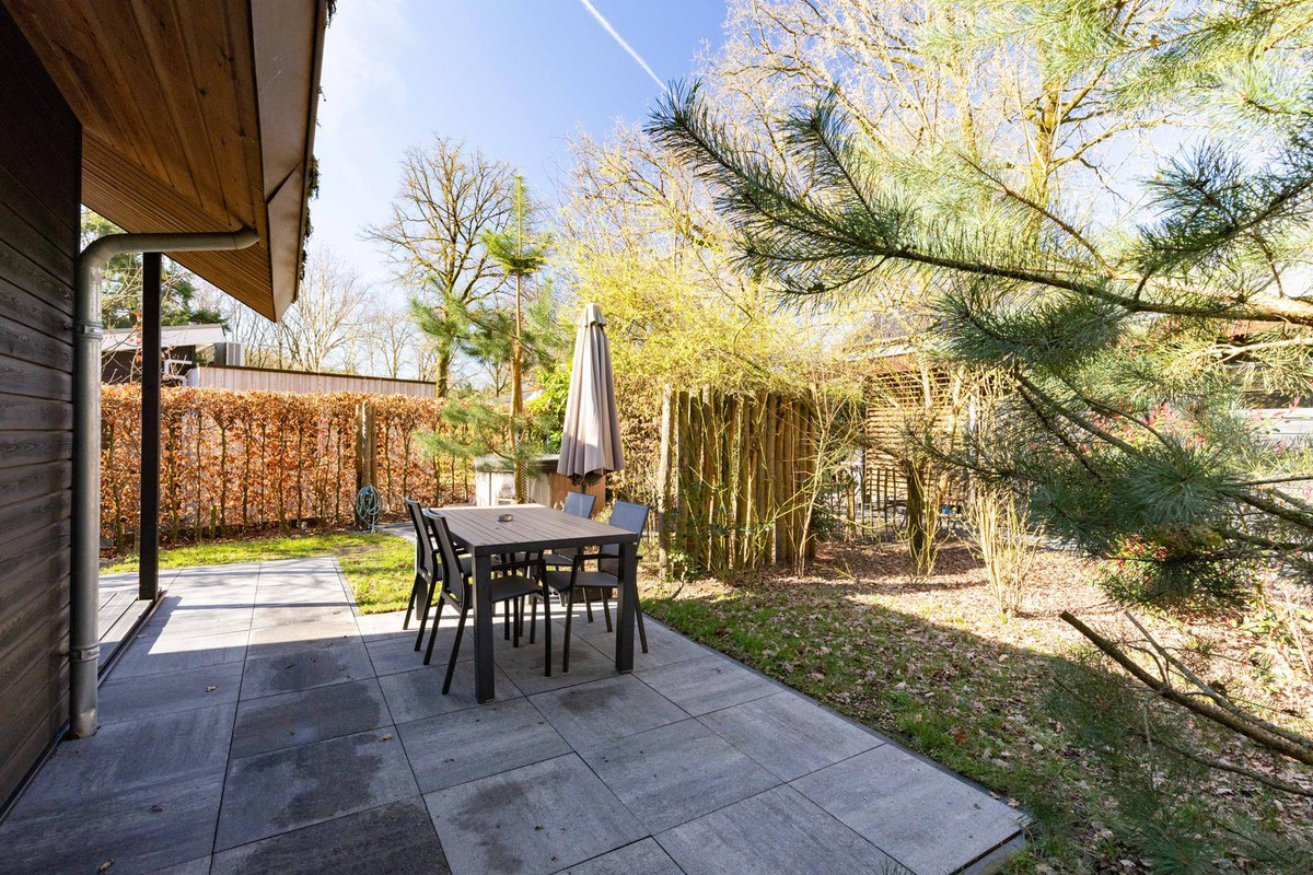 Vrijstaande woning te koop: Roekelseweg 48R147, Wekerom