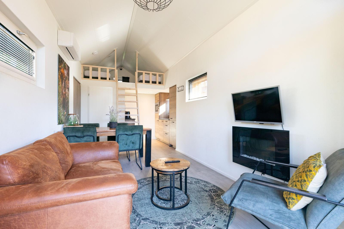 Vrijstaande woning te koop: Roekelseweg 48R147, Wekerom