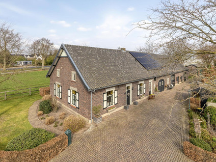 van Elzenweg 1