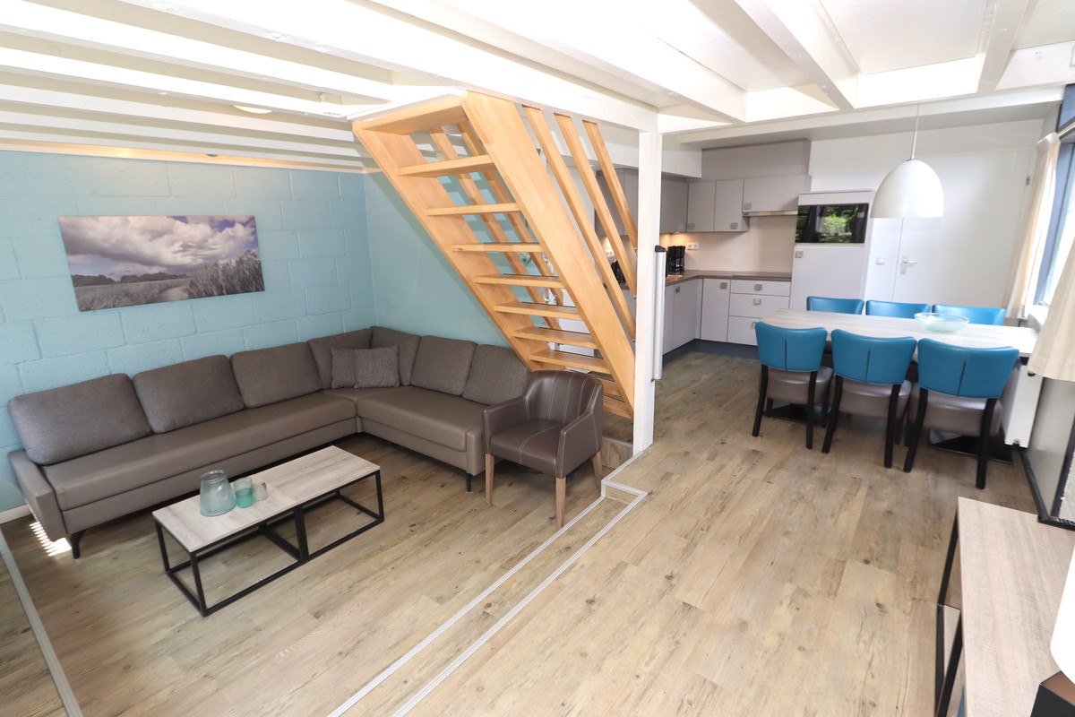 Tussenwoning te koop: Vennenbos 428, Hapert