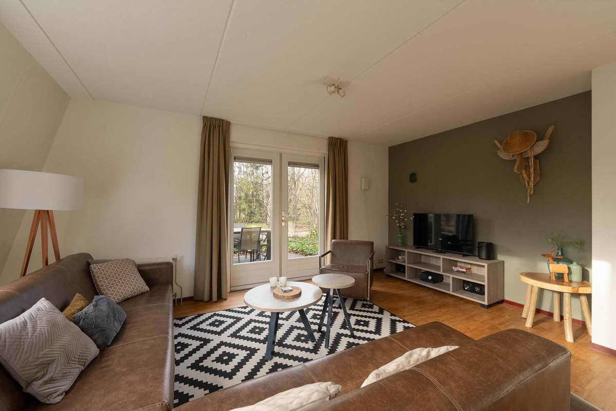 Vrijstaande woning te koop: Krimweg 140-21, Hoenderloo