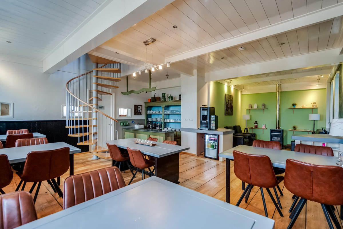 Vrijstaande woning te koop: Meenteweg 7, Overschild