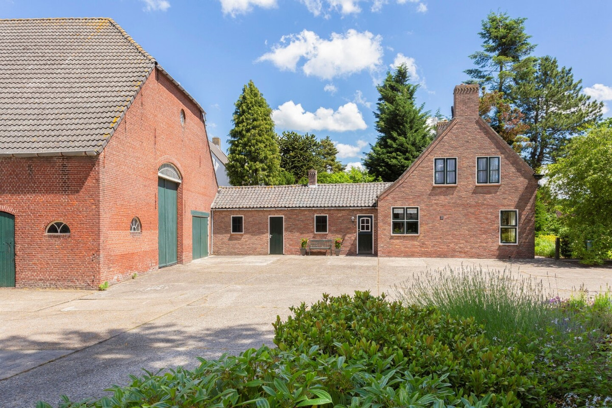 Vrijstaande woning te koop: Kerkstraat 69, Lepelstraat