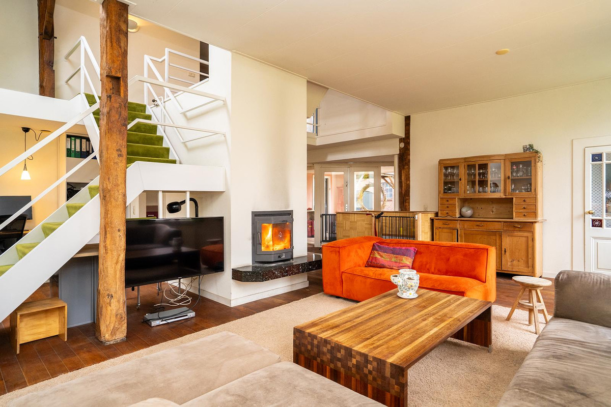Vrijstaande woning te koop: Voshaarweg 110, Enschede