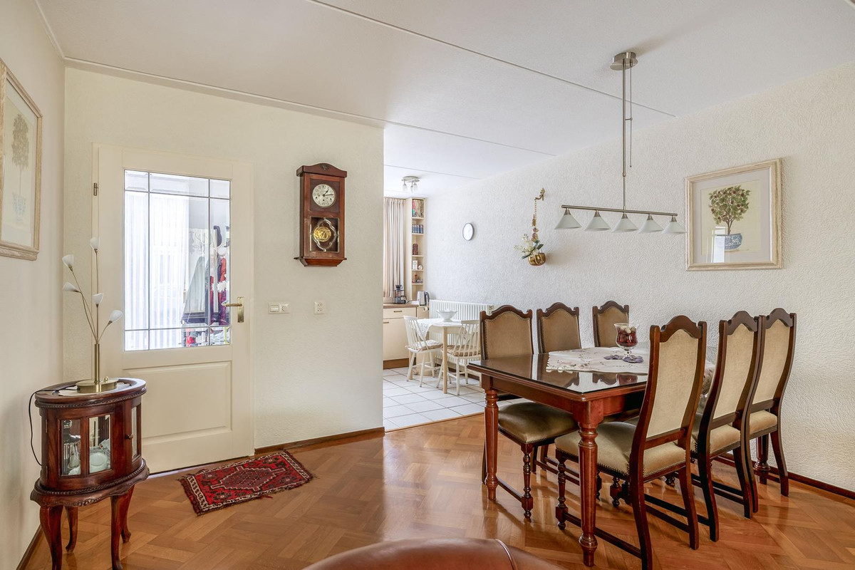 Hoekwoning te koop: Dr. Knippenberghof 35, Helmond