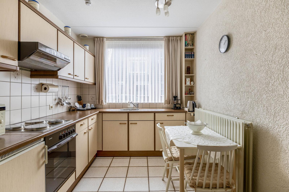 Hoekwoning te koop: Dr. Knippenberghof 35, Helmond