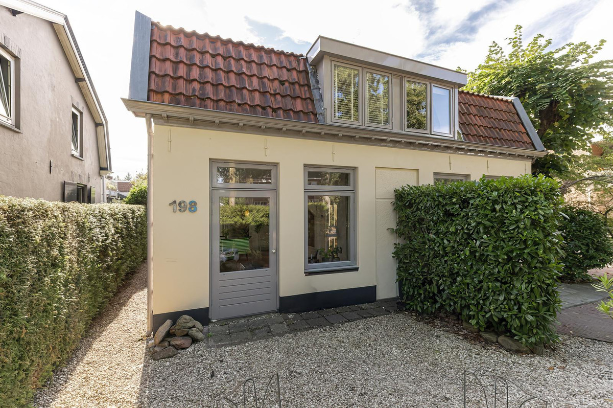 Twee-onder-één-kap te koop: Traaij 198, Driebergen-Rijsenburg