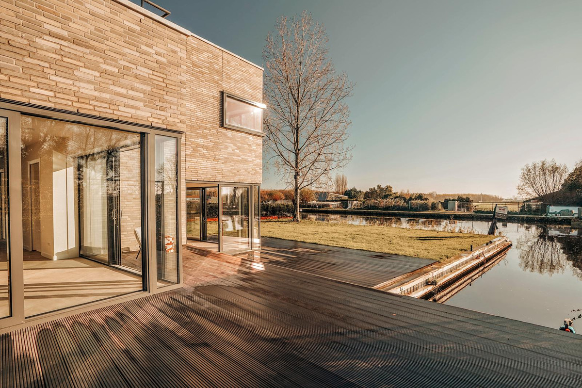 Vrijstaande woning te koop: Liburne 20, Leidschendam