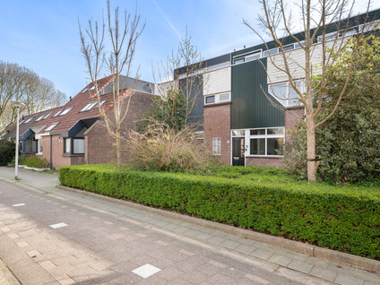 Tussenwoning (niet meer online): Sterremos 66, Nieuwerkerk A/D Ijssel