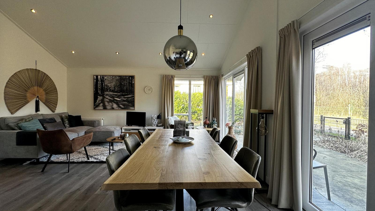 Vrijstaande woning te koop: Krimweg 160-212, Hoenderloo