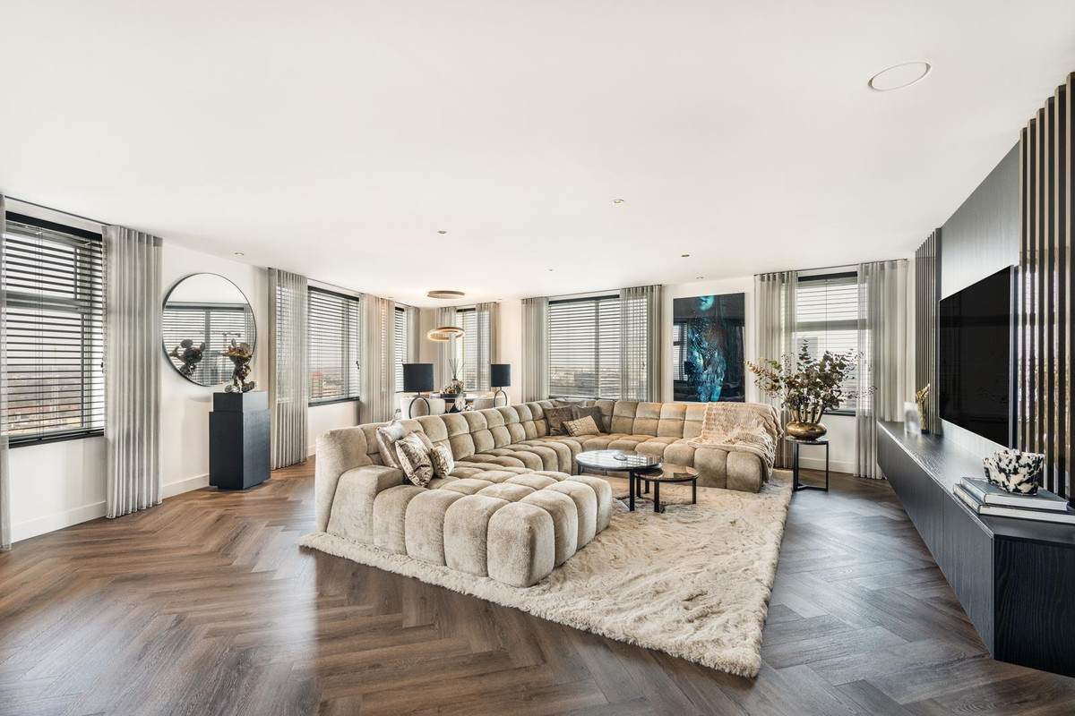 Appartement te koop: Emmasingel 31-143, Eindhoven