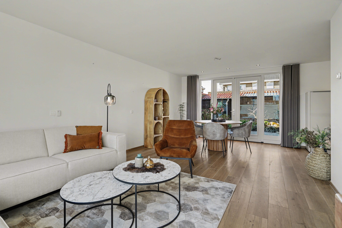 Vrijstaande woning te koop: Burgemeester Magneestraat 10, Luyksgestel
