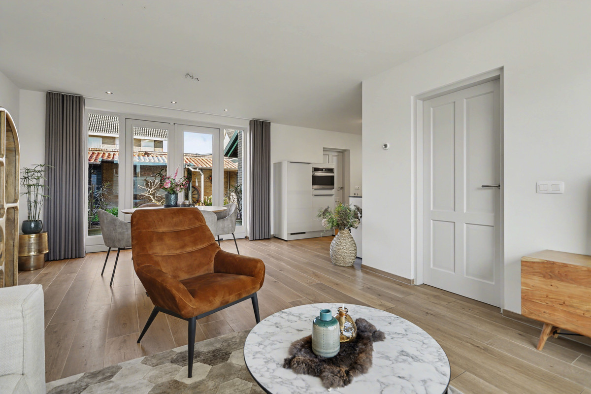 Vrijstaande woning te koop: Burgemeester Magneestraat 10, Luyksgestel