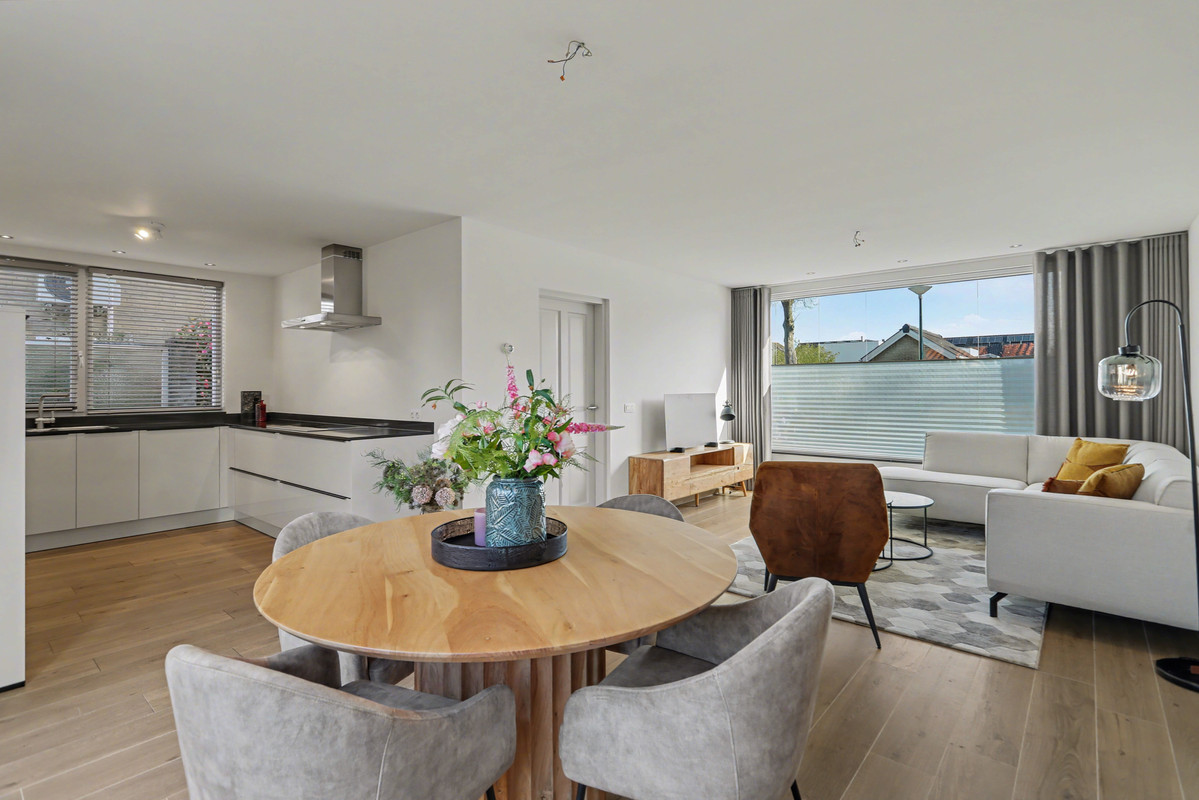 Vrijstaande woning te koop: Burgemeester Magneestraat 10, Luyksgestel
