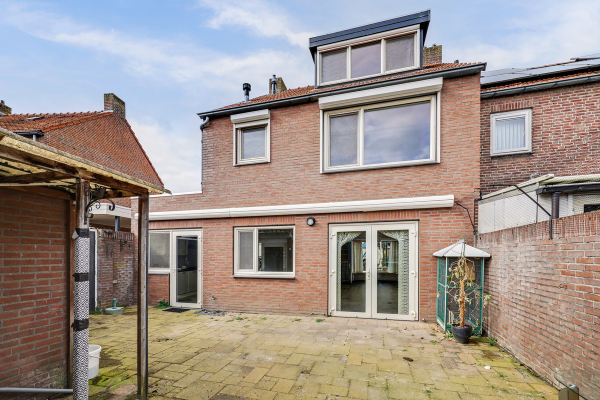 Hoekwoning te koop: Koningin Julianastraat 44, Bergeijk