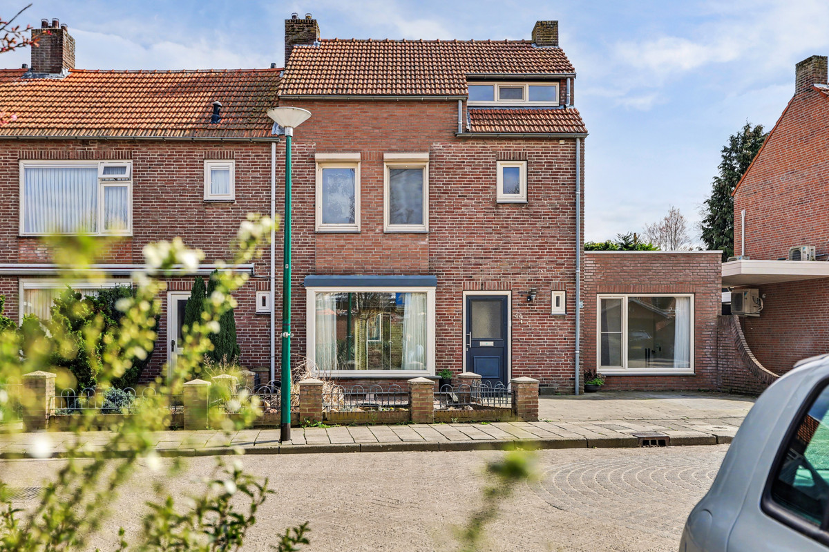 Hoekwoning te koop: Koningin Julianastraat 44, Bergeijk