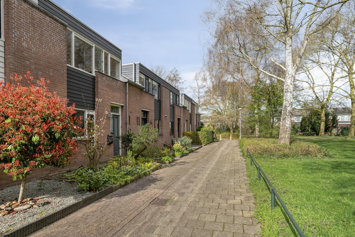 Tussenwoning te koop: Roelingsbeek 13, Zwolle