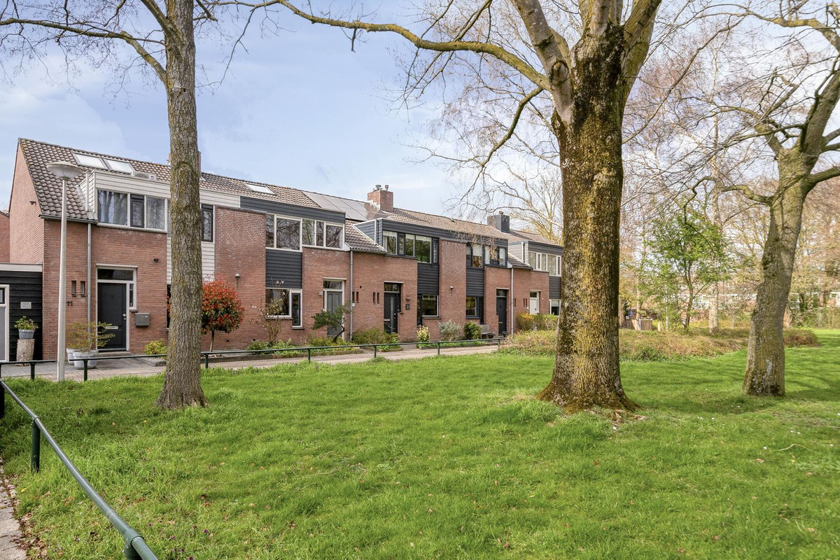 Tussenwoning te koop: Roelingsbeek 13, Zwolle