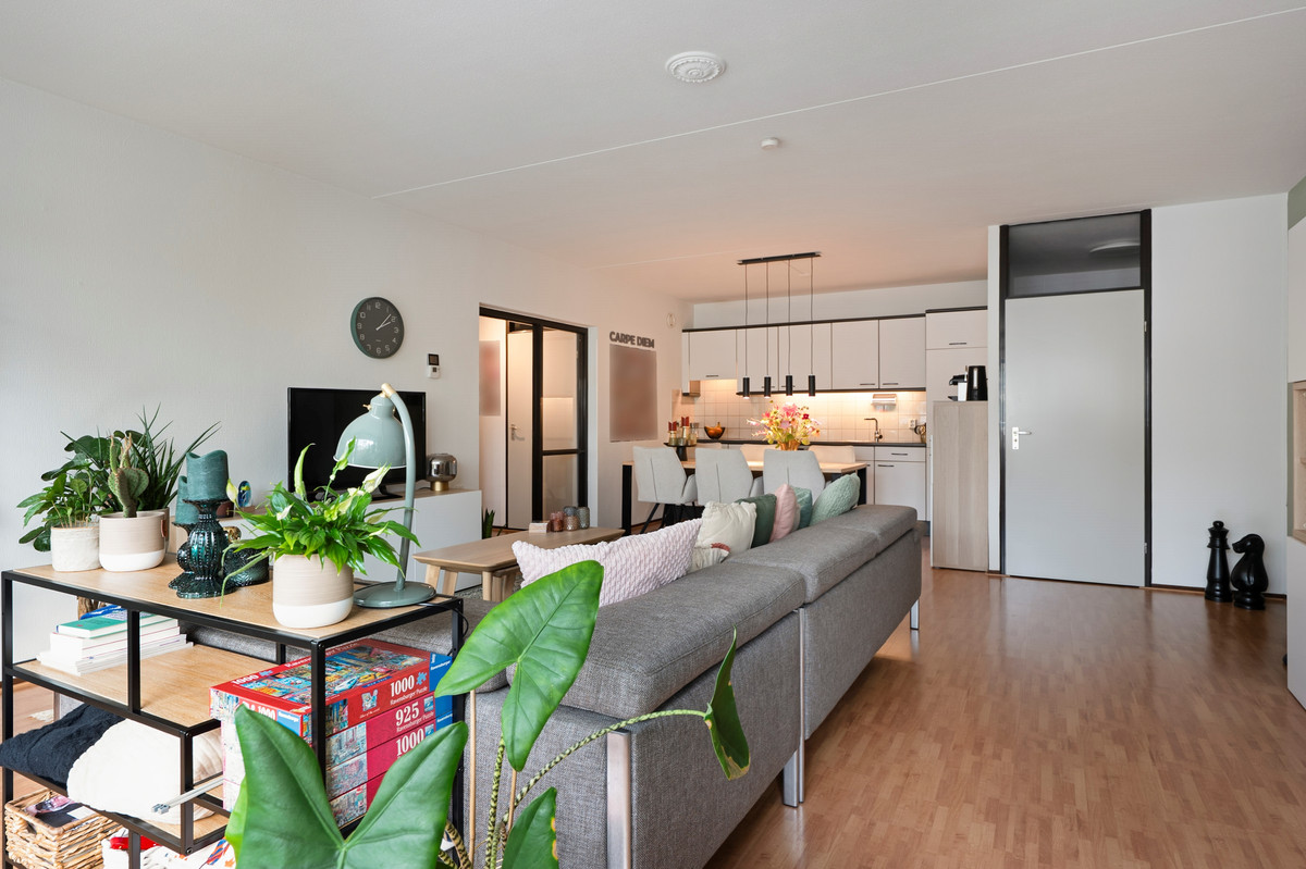 Appartement te koop: De Heugden 21, Heerlen