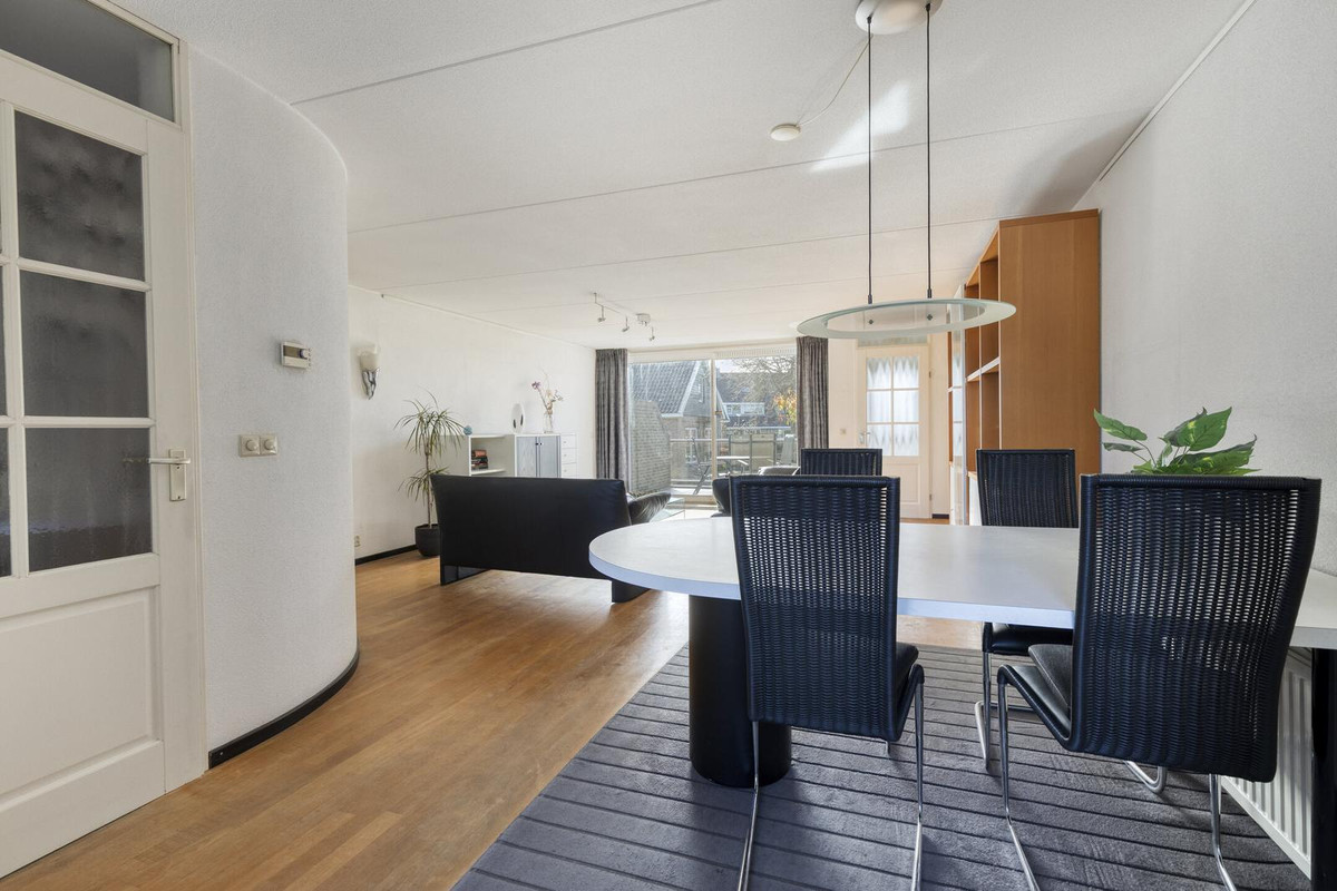 Tussenwoning te koop: Burgemeester Bulderboulevard 17, Krimpen Aan Den Ijssel