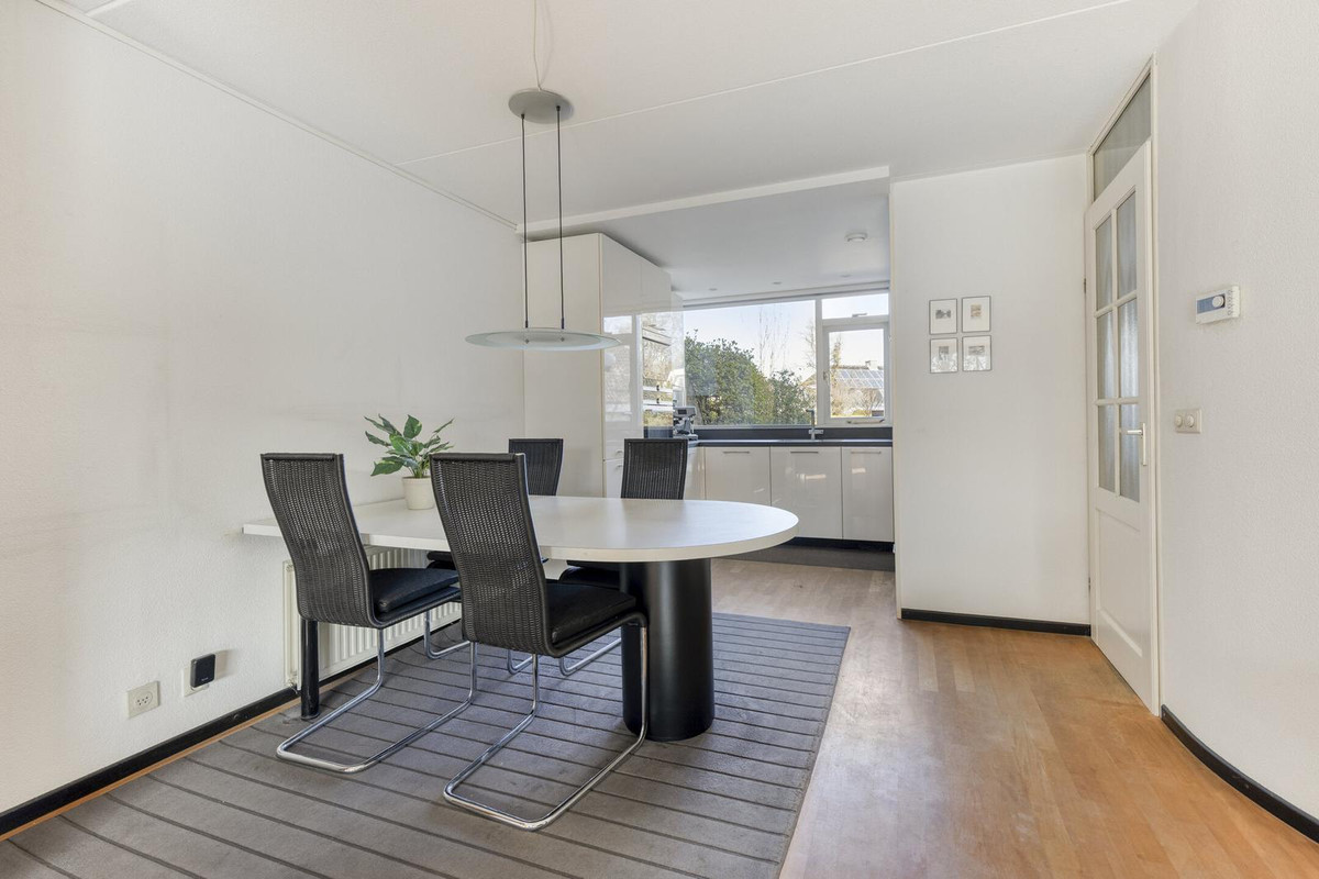 Tussenwoning te koop: Burgemeester Bulderboulevard 17, Krimpen Aan Den Ijssel