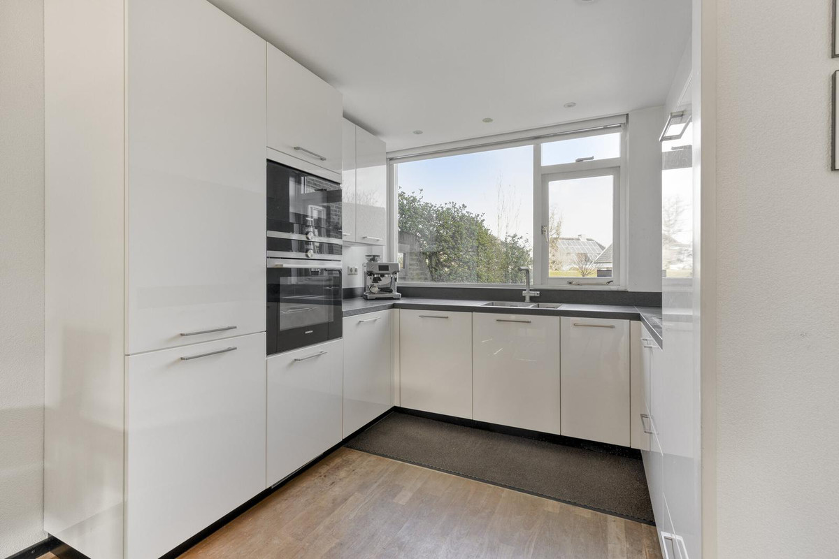 Tussenwoning te koop: Burgemeester Bulderboulevard 17, Krimpen Aan Den Ijssel