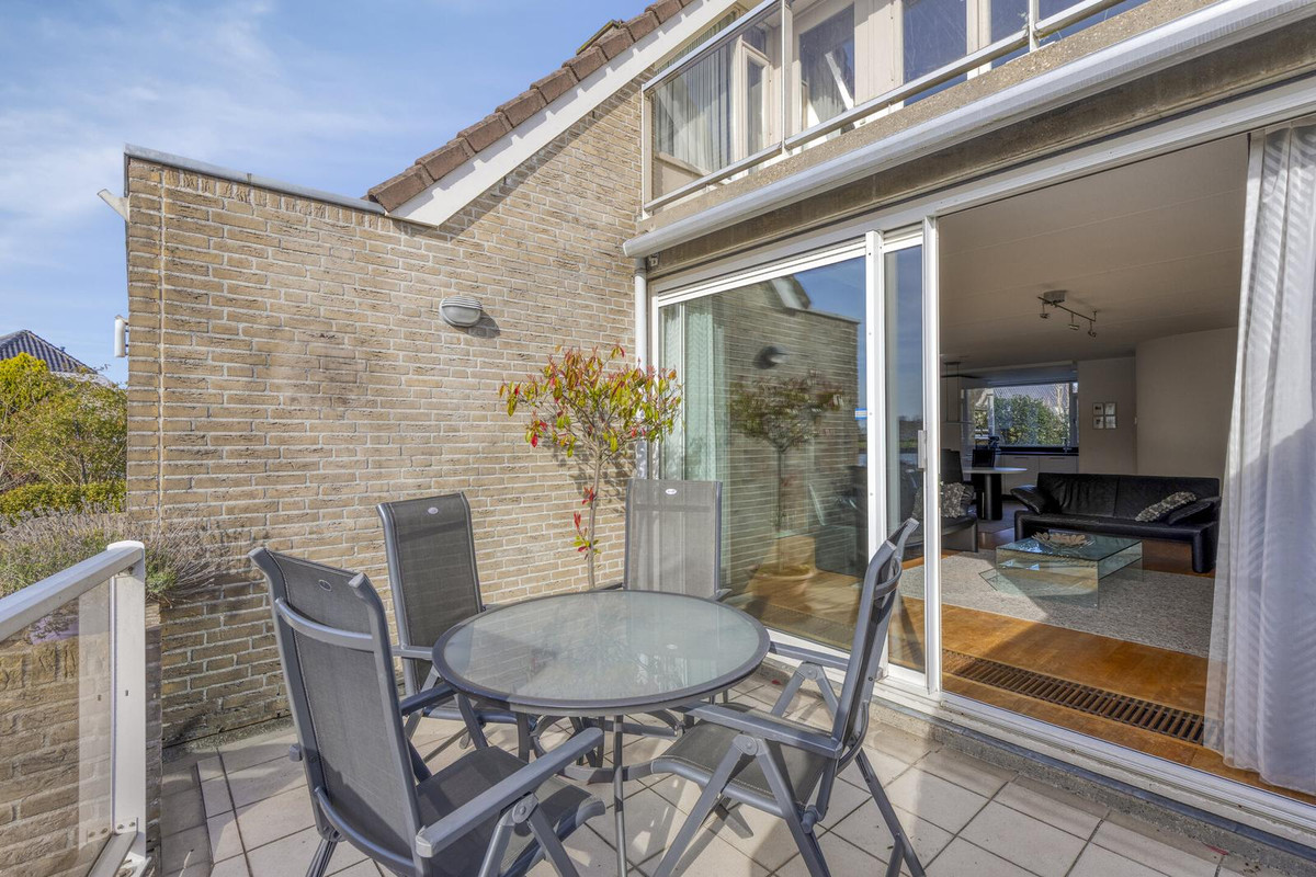 Tussenwoning te koop: Burgemeester Bulderboulevard 17, Krimpen Aan Den Ijssel