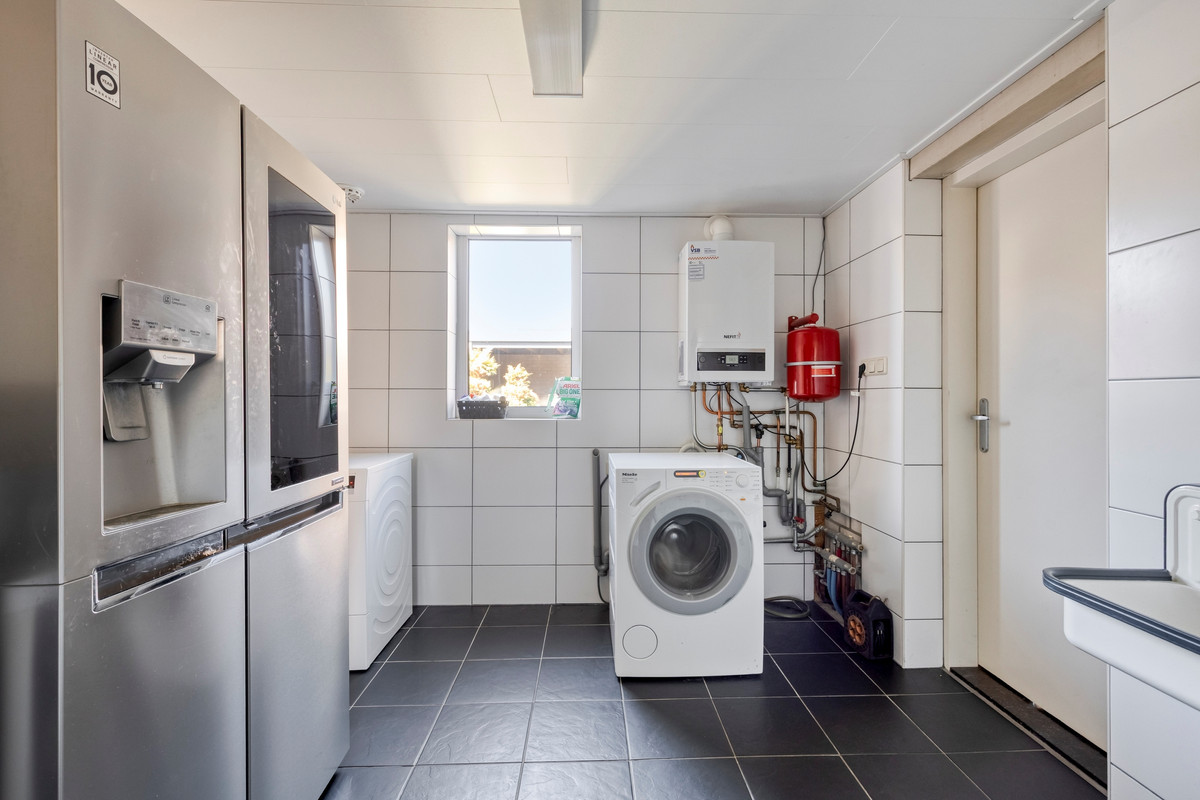 Twee-onder-één-kap te koop: Nieuwstraat 54, Someren