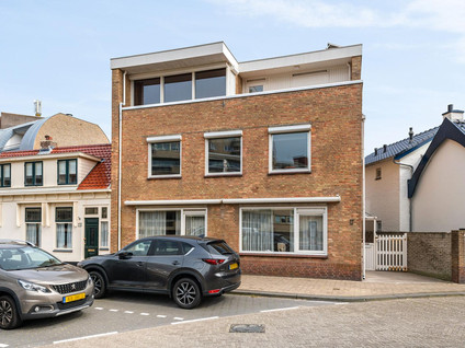Schoolstraat 77