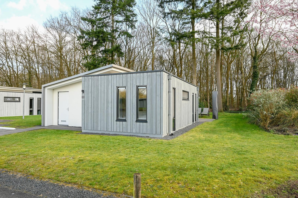 Twee-onder-één-kap te koop: Dwarsweg 73AR19, Overberg