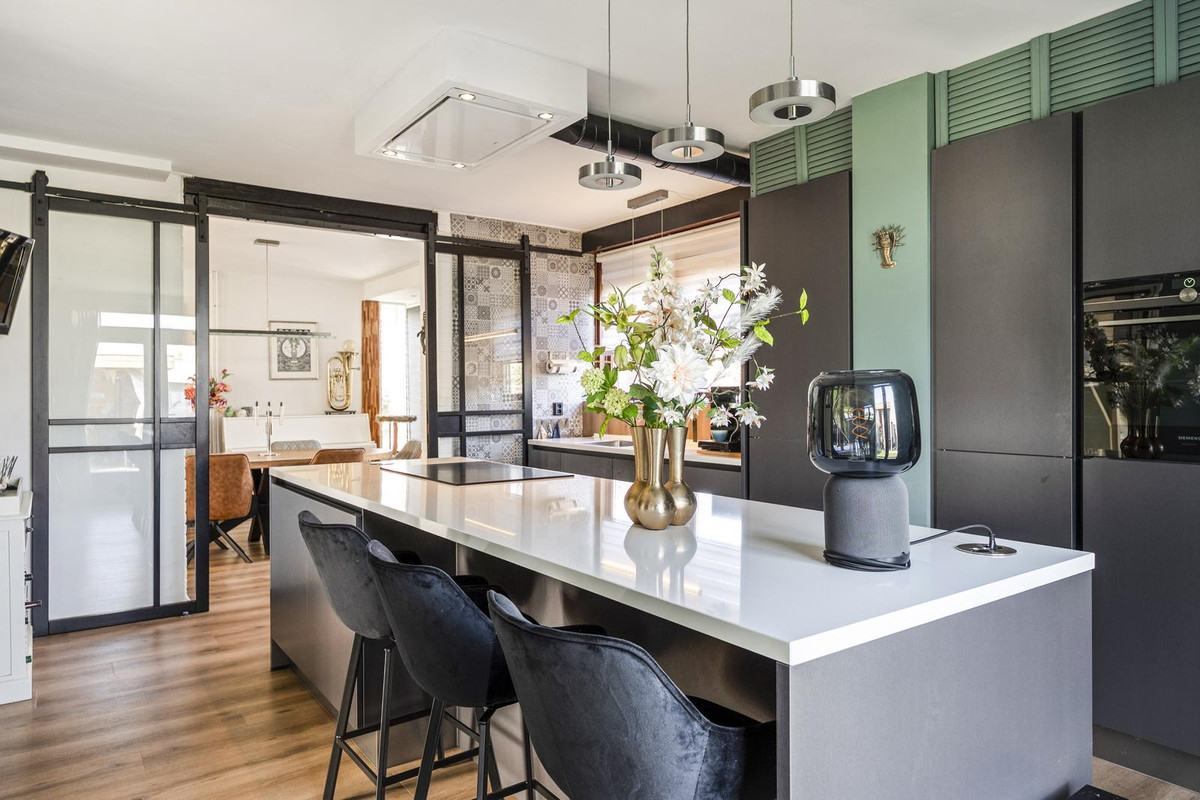 Vrijstaande woning te koop: Sluisweg 14, Born